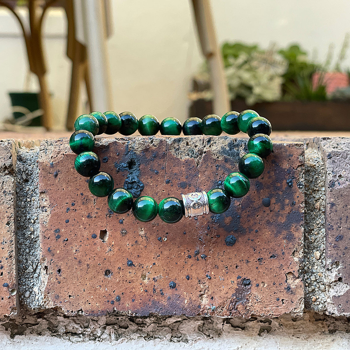The Abundance Bracelet - Green Tigers Eye - This is a powerful stone that can help you to release anxiety and nervousness and assists in harmony and equilibrium. It is a powerful motivator and one of the best stones for financial success.