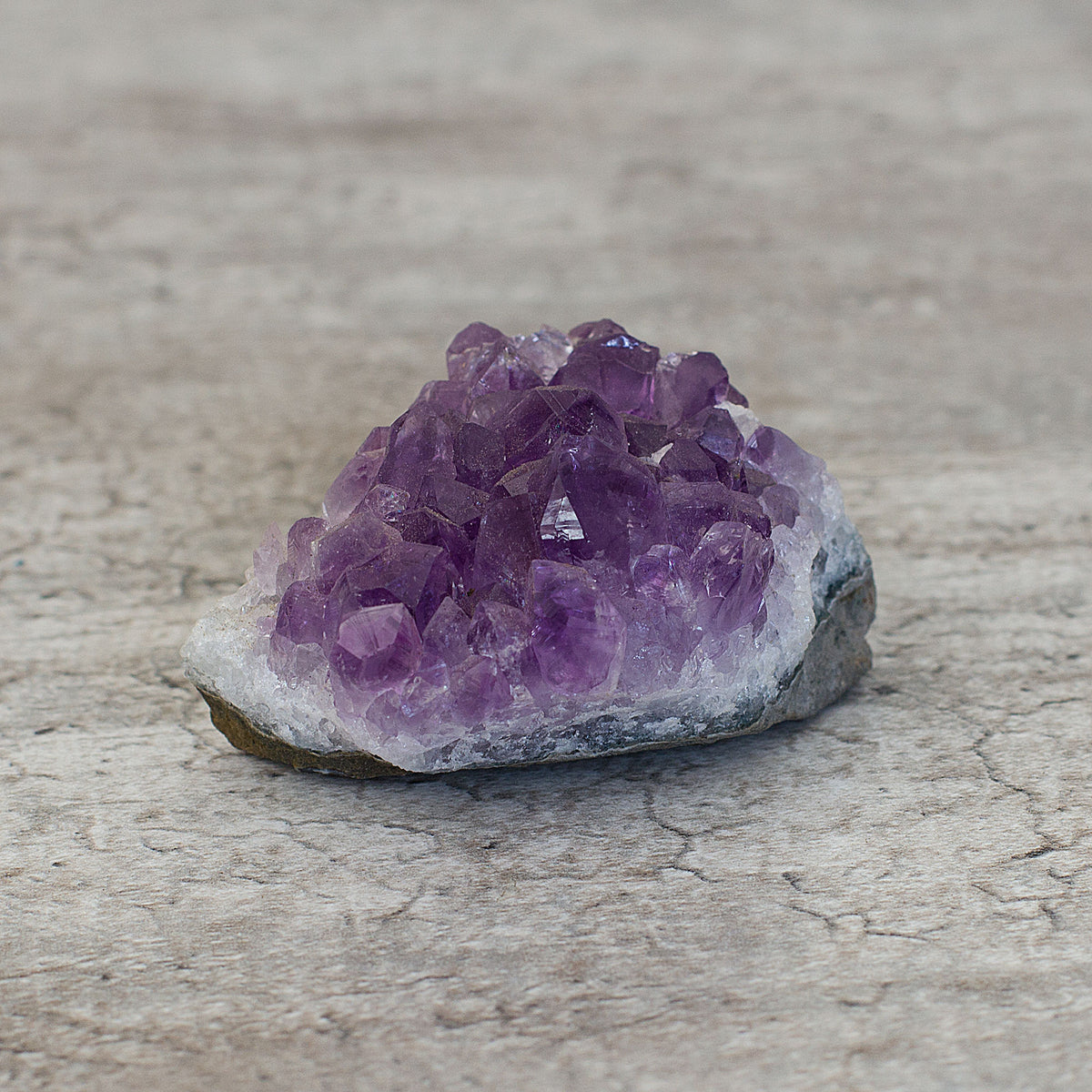Amethyst is a meditative and calming stone that works in the emotional, spiritual, and physical planes. It is one of the relatively few crystals that can be used with the specific purpose of improving intellectual and cerebral thought. It’s as though the crystal&#39;s energy can peel away the veils that cloud good judgment and straightforward thought.