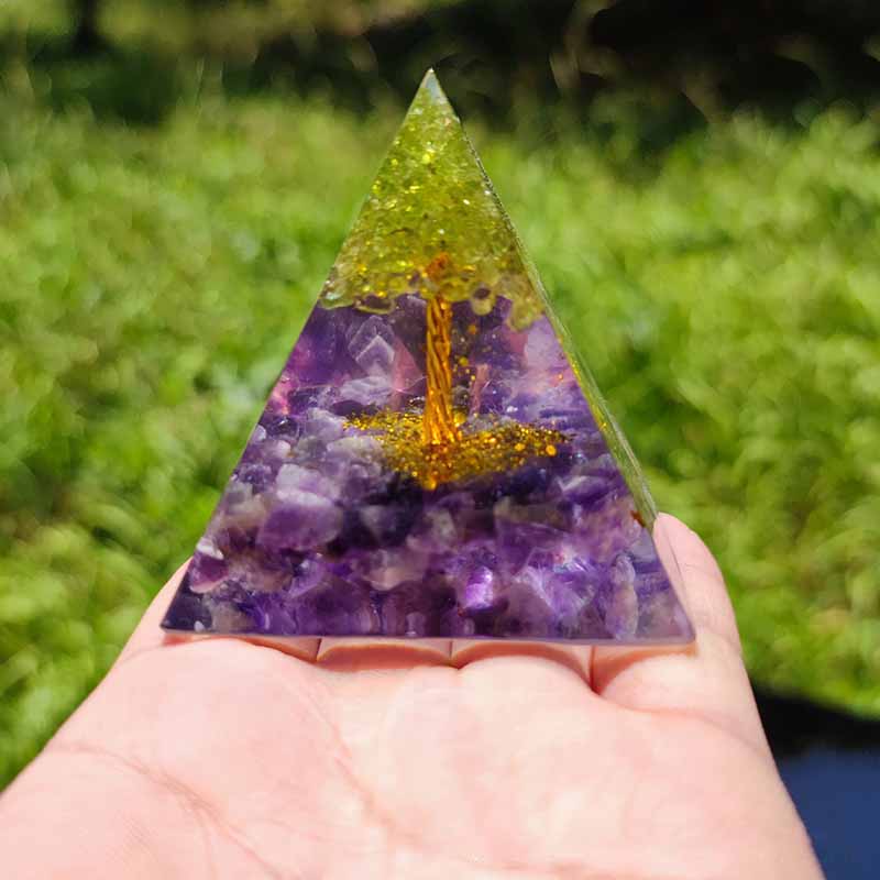 By tapping into the cosmic universal energy with a mix of quartz crystals, semi-precious gemstones, metals, and resin, you can balance out the life energy that surrounds you. Any negative vibes and energy that affect your body and mind can be removed by using an orgonite pyramid in your home. These healing crystals are made of metal shavings, resin, and gemstones, which balance electromagnetic fields and promote positive energy.