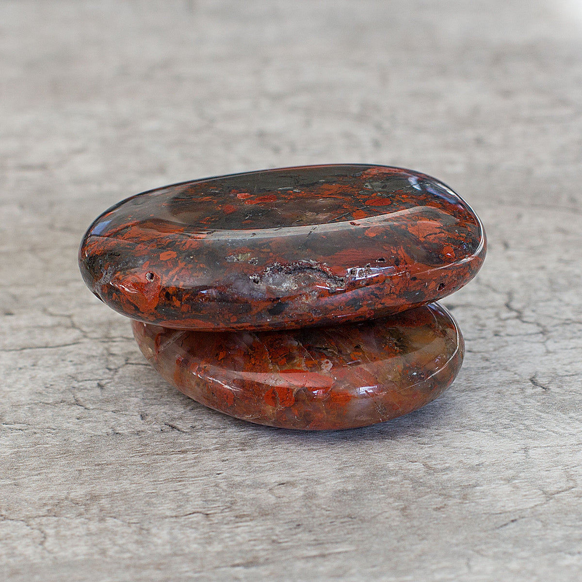 Lepidolite (Lilac) - Worry Stone (Copy) Mi Chakra