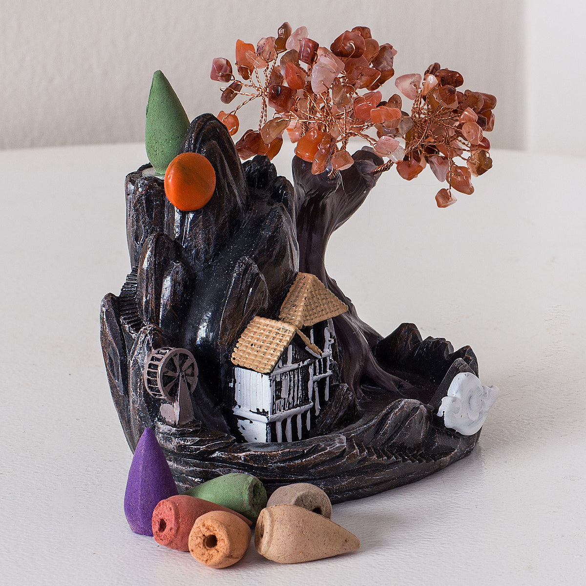 Welcome to the world of aromatic bliss – where scents, aromas, and fragrances play a pivotal role in influencing our well-being. The act of burning incense goes beyond mere ambiance; it&#39;s a sensory journey that can evoke specific responses, enhancing various aspects of our lives. Crystal / gemstone backflow burner.
