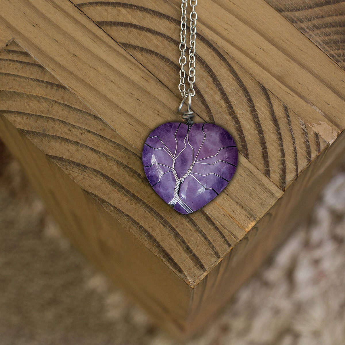 Heart Necklaces - Amethyst Mi Chakra