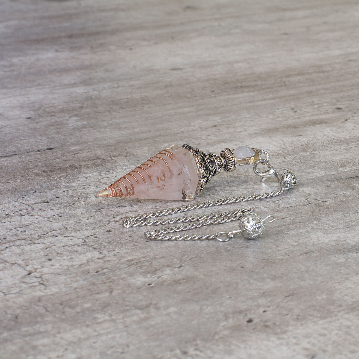Pendulum - Rose Quartz - Resin Mi Chakra