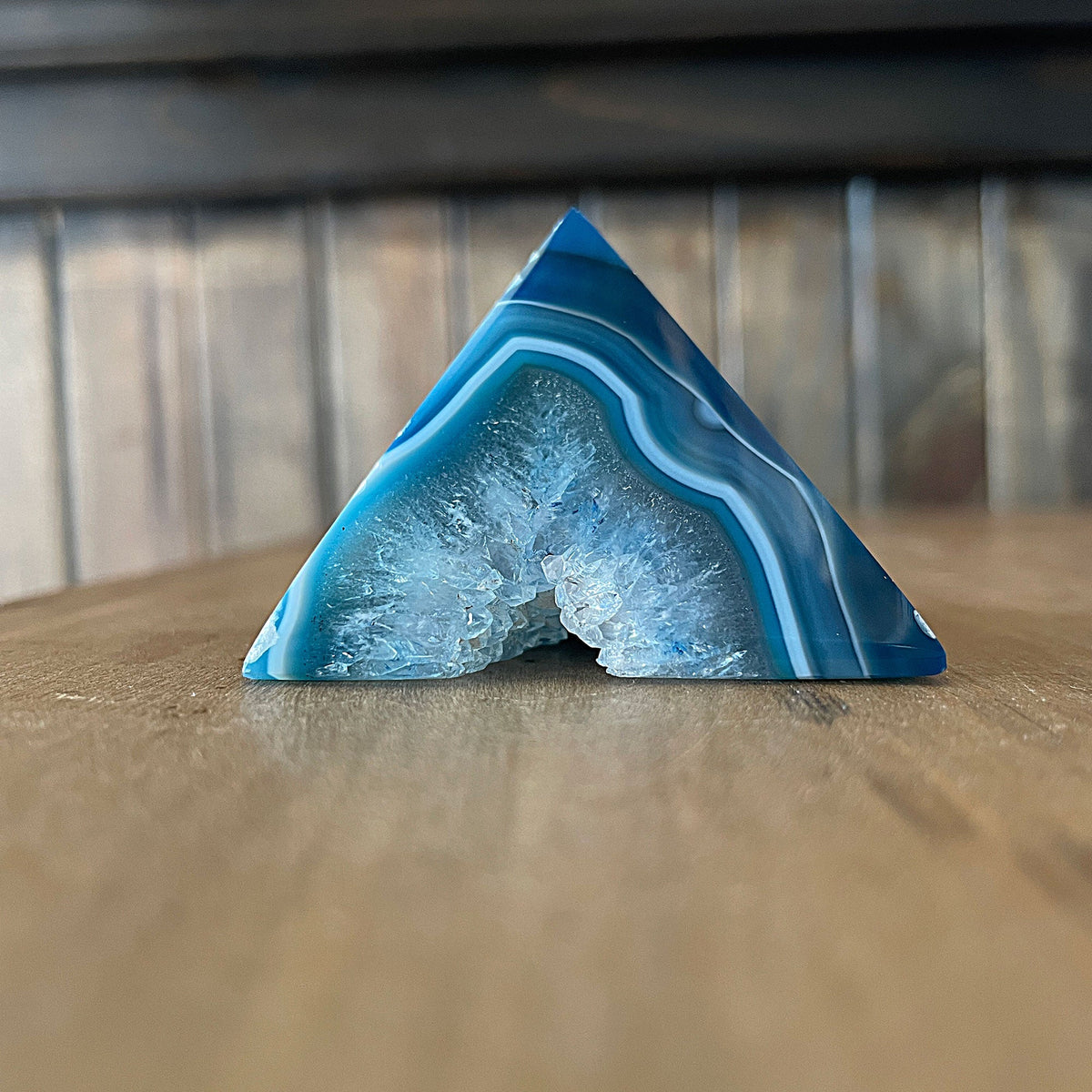 Agate Pyramid - Blue Mi Chakra
