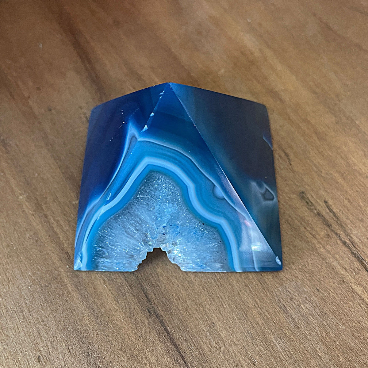 Agate Pyramid - Blue Mi Chakra