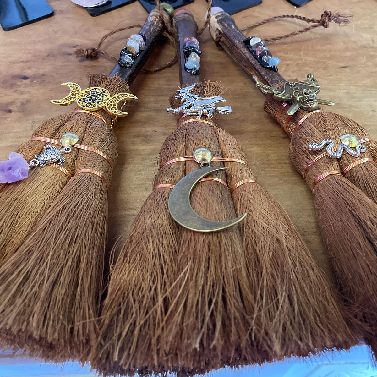 Smudging Besom Mi Chakra