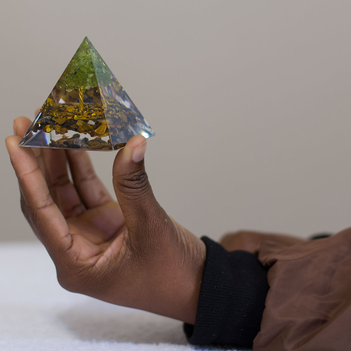 Orgonite Pyramid - Tiger&#39;s Eye Mi Chakra