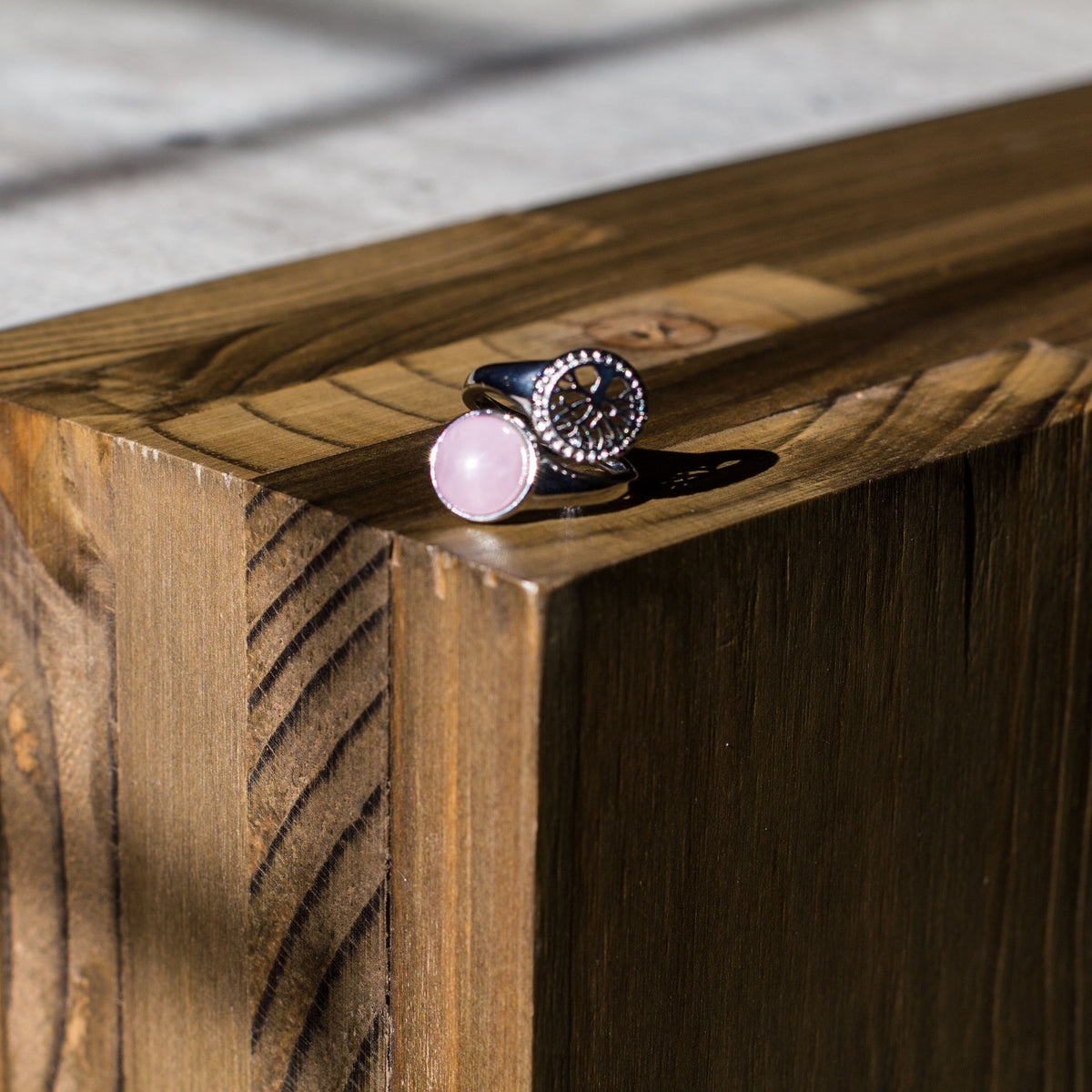 Triangle Adjustable Ring - Rose Quartz Mi Chakra