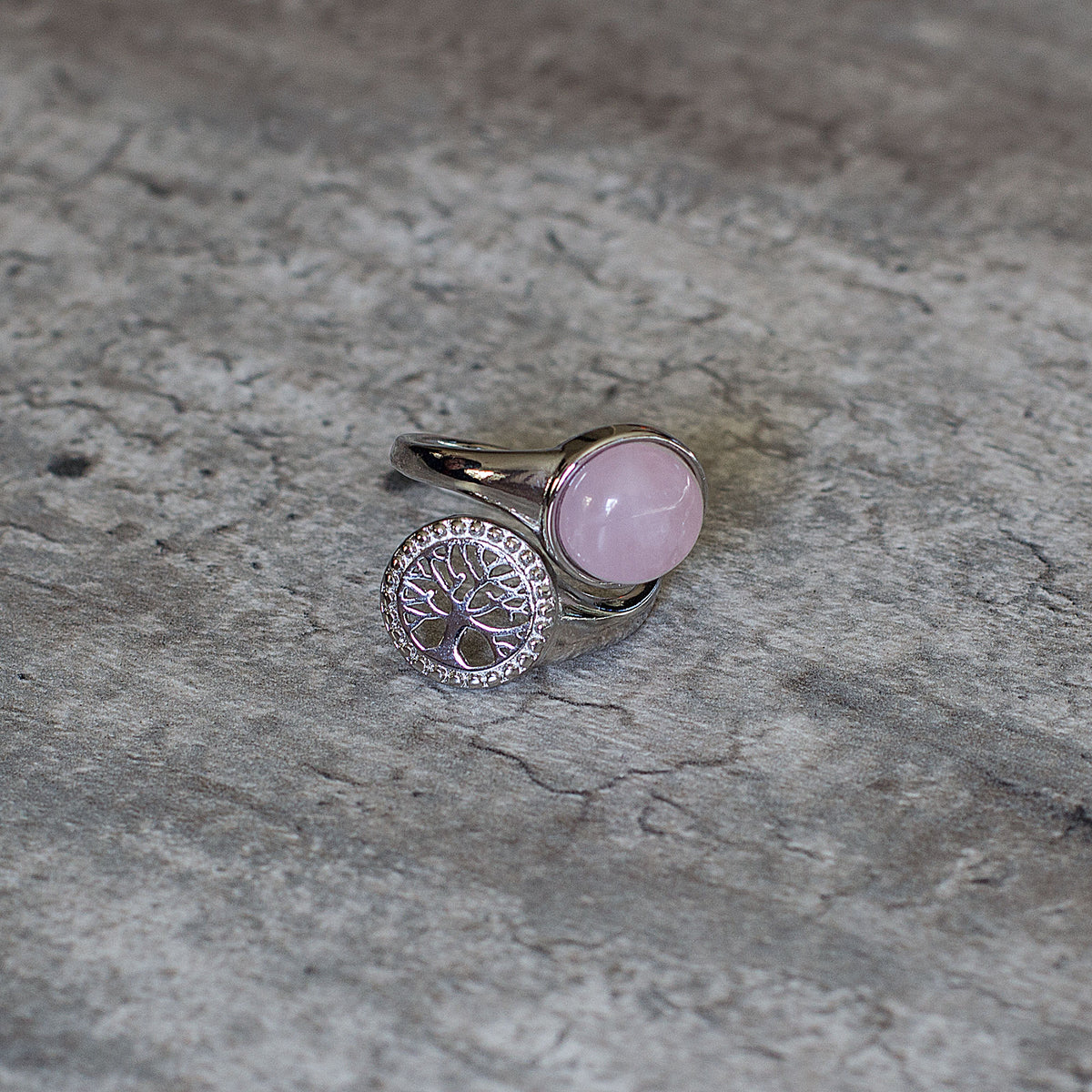Triangle Adjustable Ring - Rose Quartz Mi Chakra