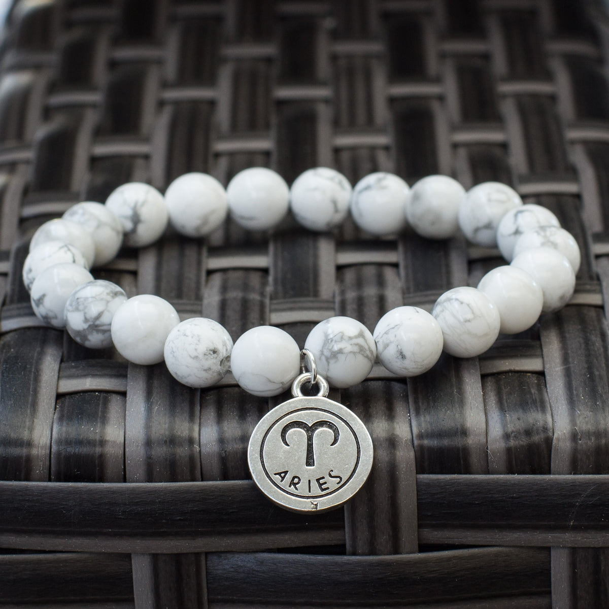 The Stars - Howlite Zodiac Bracelets Mi Chakra