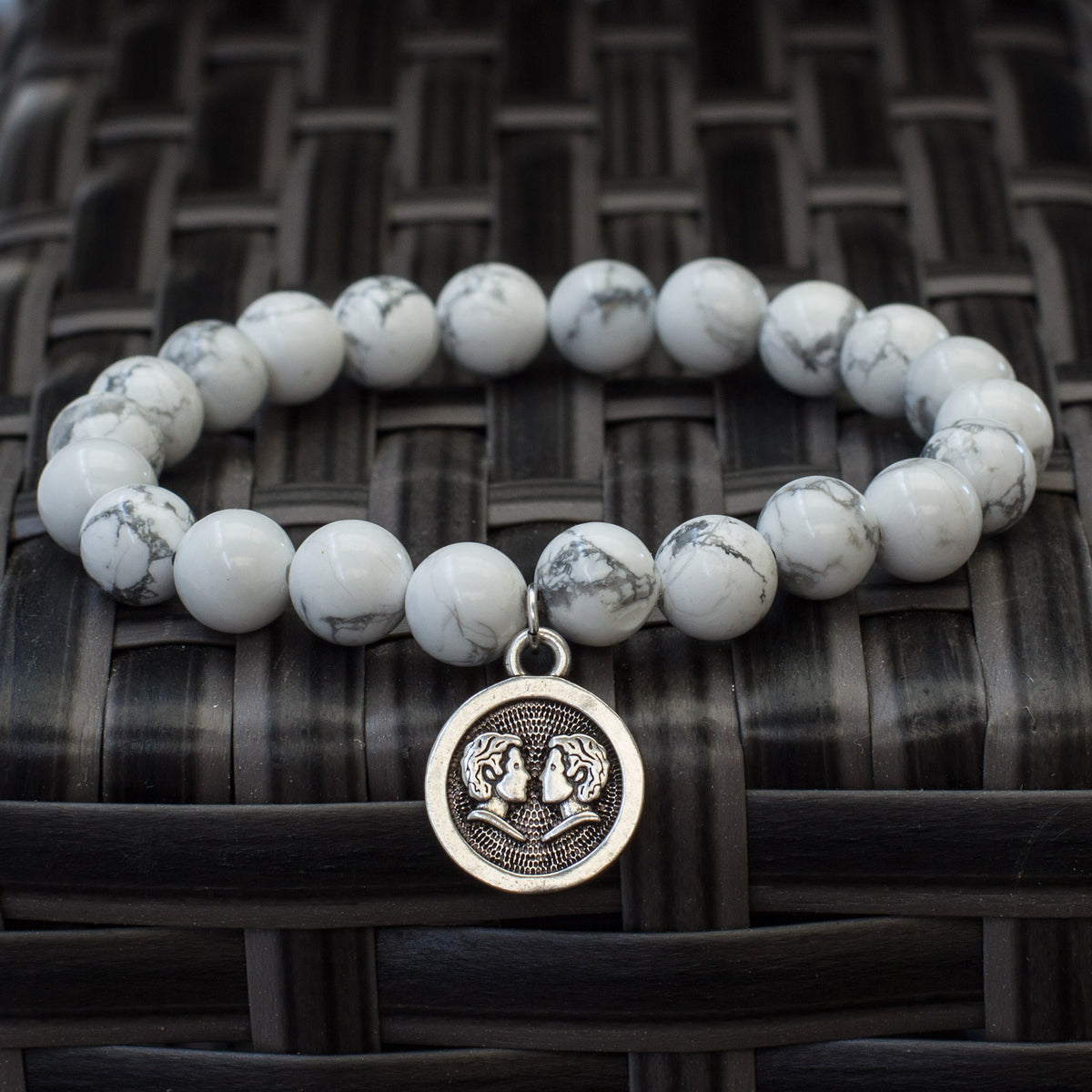 The Stars - Howlite Zodiac Bracelets Mi Chakra
